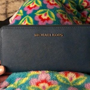 Like new Michael Kira wallet